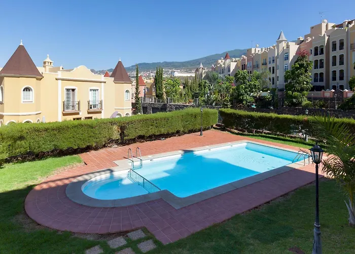 Home2book Serenity Terrace & Pool, La Quinta דירה